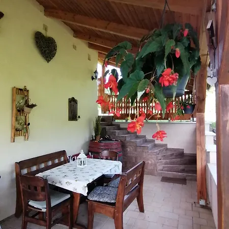 Naturkert Apartamento Varvolgy